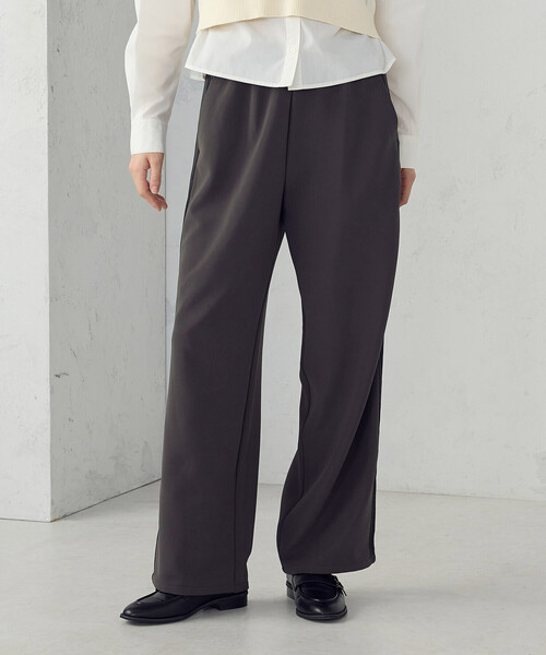 COMME CA ISM(コムサイズム)の「トラックパンツ(その他パンツ・レディース・チャコール/ブラック・X-LARGE/LARGE/MEDIUM/SMALL)」の2枚目の写真