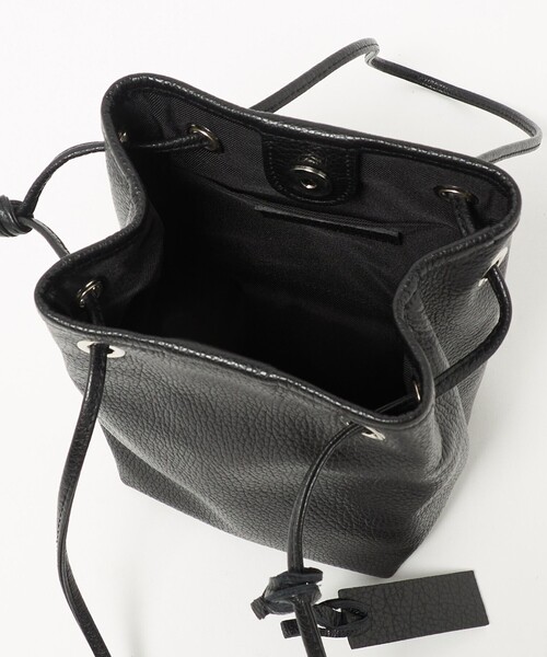 BEAUTY&YOUTH UNITED ARROWS（ビューティーアンドユースユナイテッドアローズ）の「＜LA UNIQA＞レザー 巾着 バッグ（ハンドバッグ・メンズ・ブラック・FREE）」の9枚目の写真