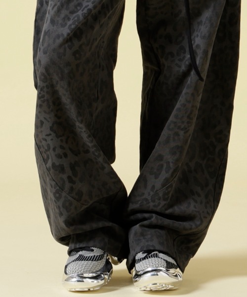 grounds（グラウンズ）の「grounds / グラウンズ / 別注MOOPIE CHROME SCRATCH(2026ss MODEL)（スニーカー・レディース・ブラック・37/38/39/40/41/42/43/44）」の12枚目の写真