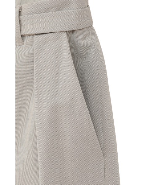 MANOF(マノフ)の「BELTED IN-TUCK WIDE PANTS(その他パンツ・レディース・ベージュ/ネイビー・M/S)」の12枚目の写真