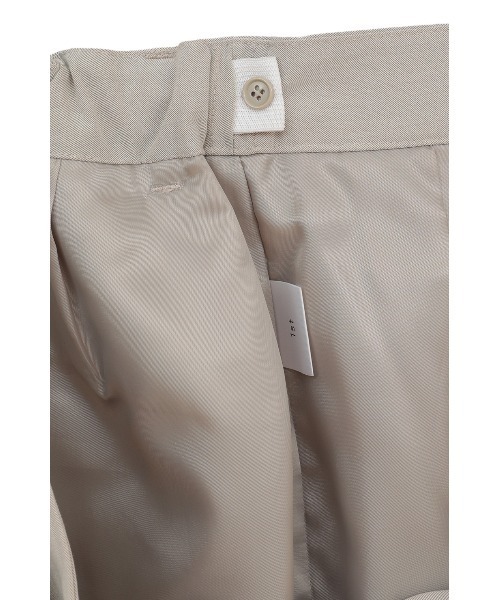 MANOF(マノフ)の「BELTED IN-TUCK WIDE PANTS(その他パンツ・レディース・ベージュ/ネイビー・M/S)」の13枚目の写真