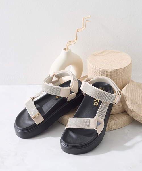 coca(ANDEX shoes product)(コカ)の「厚底 ベルクロ ストラップ ビジューサンダル(サンダル・レディース・ベージュ/ブラック・MEDIUM/SMALL/LARGE)」の19枚目の写真