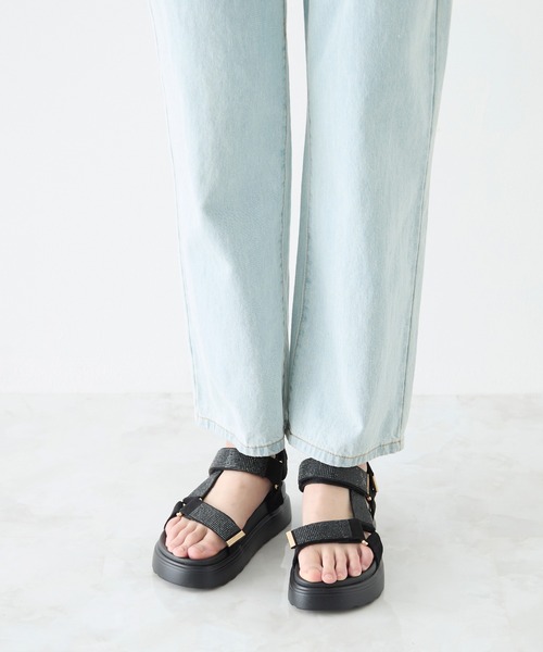 coca(ANDEX shoes product)(コカ)の「厚底 ベルクロ ストラップ ビジューサンダル(サンダル・レディース・ベージュ/ブラック・MEDIUM/SMALL/LARGE)」の5枚目の写真