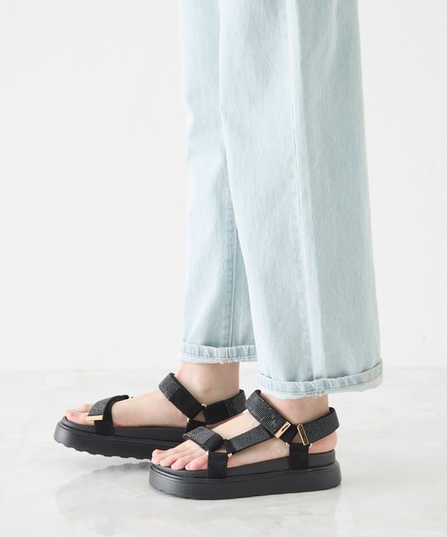 coca(ANDEX shoes product)(コカ)の「厚底 ベルクロ ストラップ ビジューサンダル(サンダル・レディース・ベージュ/ブラック・MEDIUM/SMALL/LARGE)」の8枚目の写真