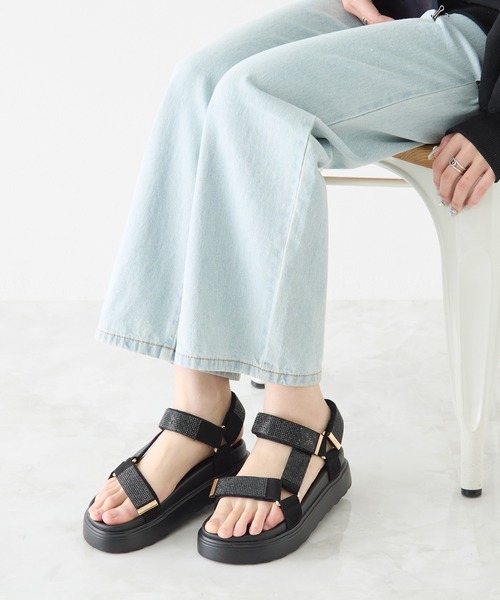 coca(ANDEX shoes product)(コカ)の「厚底 ベルクロ ストラップ ビジューサンダル(サンダル・レディース・ベージュ/ブラック・MEDIUM/SMALL/LARGE)」の14枚目の写真