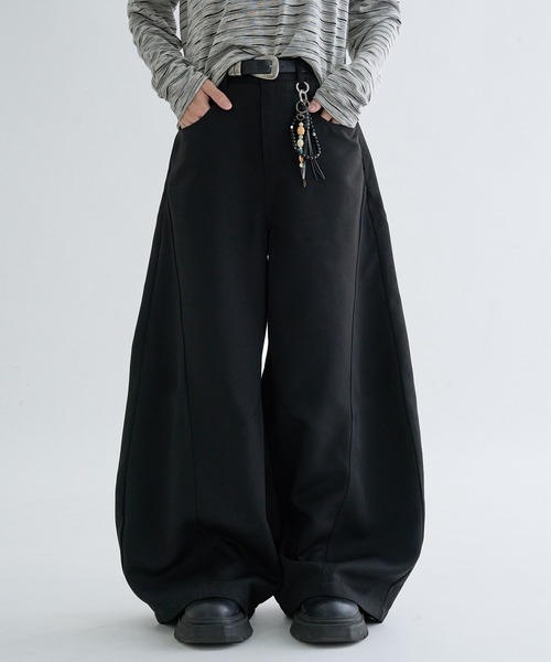 EPNK（イーピーエヌケー）の「Seamcurve slacks / シームカーブスラックス（スラックス・メンズ・チャコールグレー/ブラック・MEDIUM/LARGE/SMALL）」の19枚目の写真