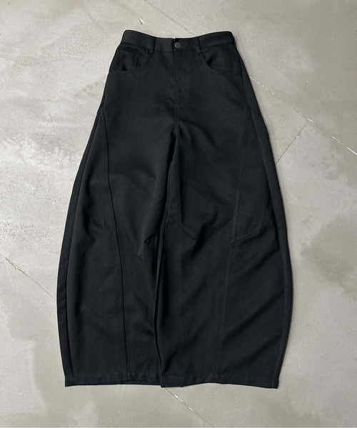 EPNK（イーピーエヌケー）の「Seamcurve slacks / シームカーブスラックス（スラックス・メンズ・チャコールグレー/ブラック・MEDIUM/LARGE/SMALL）」の4枚目の写真