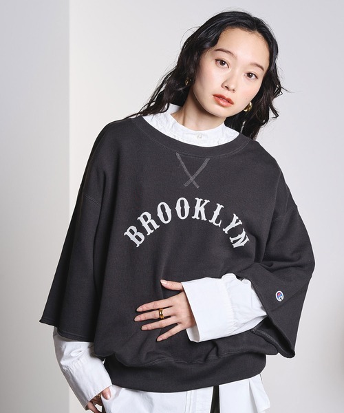Champion（チャンピオン）の「ROSEBUD x champion H/S SWEAT（スウェット・レディース・グレー/ブラック/ライトブルー/ブラウン・ONE SIZE）」の5枚目の写真