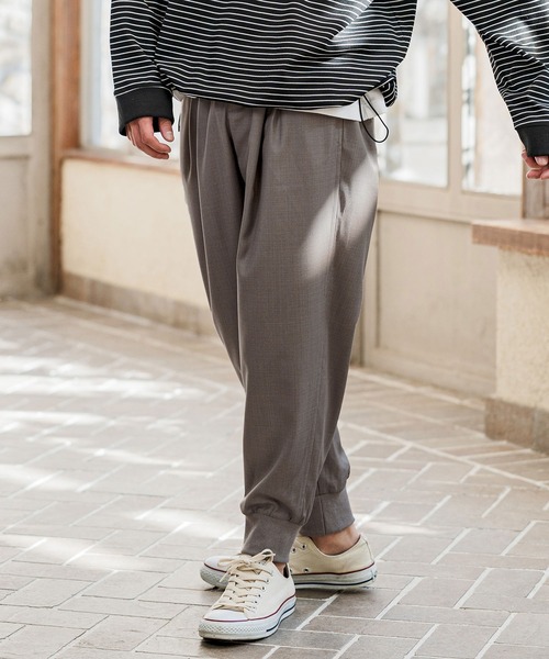 CAMBIO(カンビオ)の「mp14630- TRタックリブパンツ(CMB-R0212)(その他パンツ・メンズ・ブラック/グレイッシュベージュ/グレー・S/M/L)」の3枚目の写真