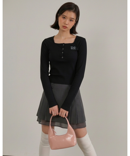 muahmuah（ムーアムーア）の「スクエアヘンリーネックスティッチTシャツ[10色]（Tシャツ/カットソー・レディース・ブラック/アイボリー/オートミール/ネイビー/レッド/カーキ/チャコール/ライトカーキ/ブラウン/グレー・FREE）」の16枚目の写真