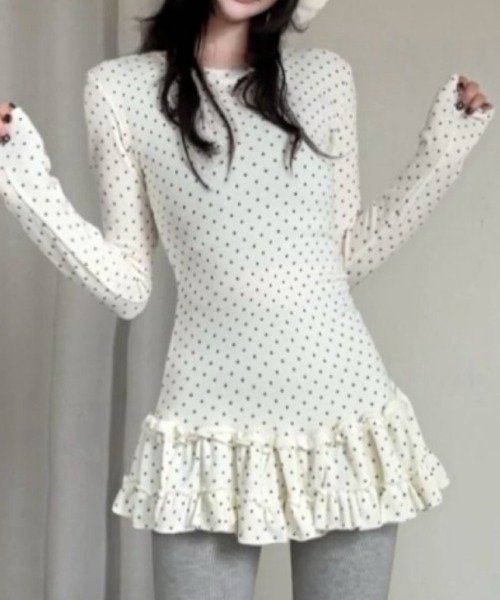 Ritzy(リッツィー)の「ドット柄フリルヘムシアートップス(Tシャツ/カットソー・レディース・ホワイト/グレー・S/M/L/XL)」の3枚目の写真