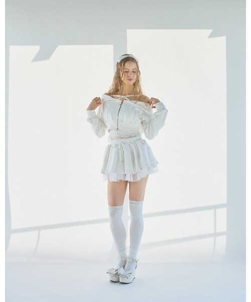 lilLilly（リルリリー）の「オフショルチャームパーカー（パーカー・レディース・ブルー/ホワイト・FREE）」の15枚目の写真