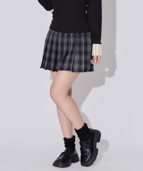 ALLuRing ChaRm(アリュリングチャーム)の「Check Pleated Mini Skirt / チェックプリーツミニスカート(スカート・レディース・ブラック/レッド・FREE)」の1枚目の写真