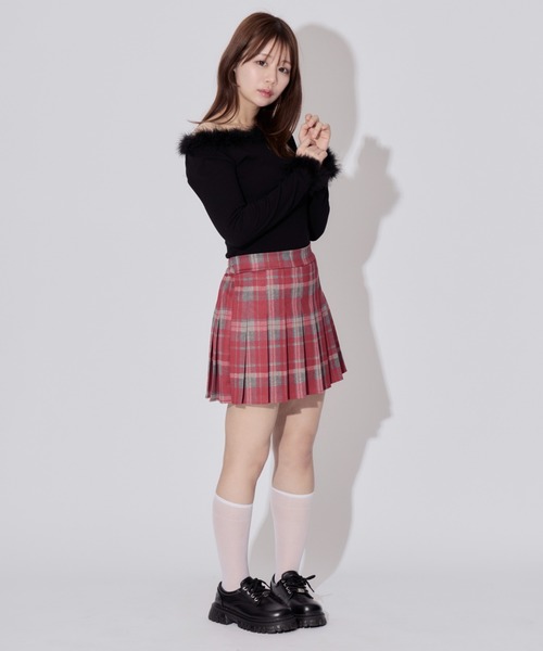 ALLuRing ChaRm(アリュリングチャーム)の「Check Pleated Mini Skirt / チェックプリーツミニスカート(スカート・レディース・ブラック/レッド・FREE)」の3枚目の写真