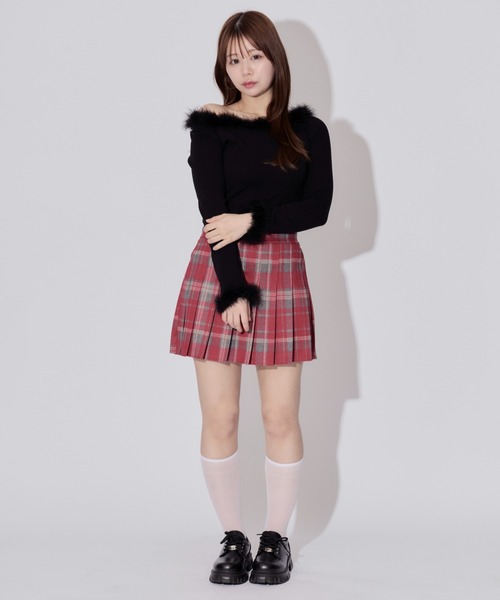 ALLuRing ChaRm(アリュリングチャーム)の「Check Pleated Mini Skirt / チェックプリーツミニスカート(スカート・レディース・ブラック/レッド・FREE)」の5枚目の写真