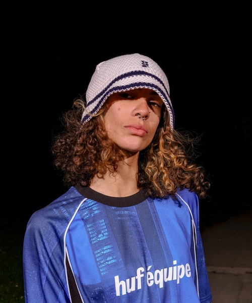 HUF(ハフ)の「MEGABLAST KNIT BUCKET HAT(ハット・メンズ・ベージュ系その他/パープル/ブラック・O/S)」の2枚目の写真