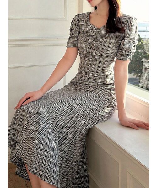 RESEXXY（リゼクシー）の「バックオープンマーメイドワンピース（ワンピース・レディース・その他1/レッド/ホワイト・FREE）」の3枚目の写真