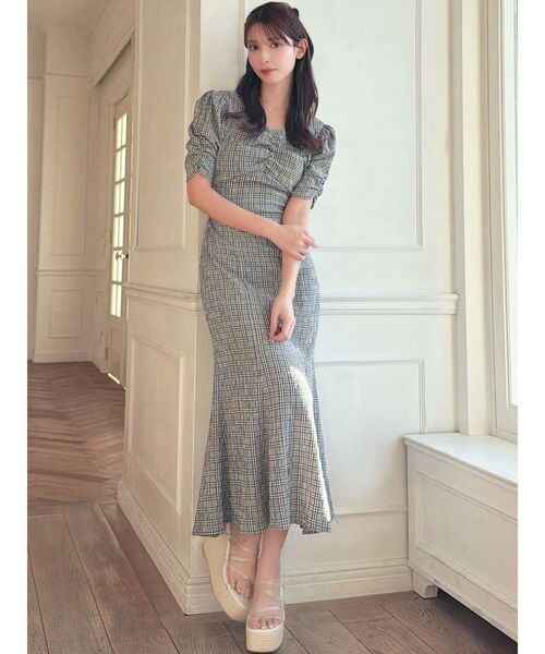 RESEXXY（リゼクシー）の「バックオープンマーメイドワンピース（ワンピース・レディース・その他1/レッド/ホワイト・FREE）」の16枚目の写真