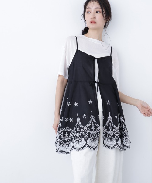 N.（N. Natural Beauty Basic）（エヌエヌナチュラルビューティーベーシック）の「エンブロイダリーキャミチュニック（キャミソール・レディース・ホワイト×レッド/ホワイト×ブラック/ブラック×ホワイト・MEDIUM）」の3枚目の写真