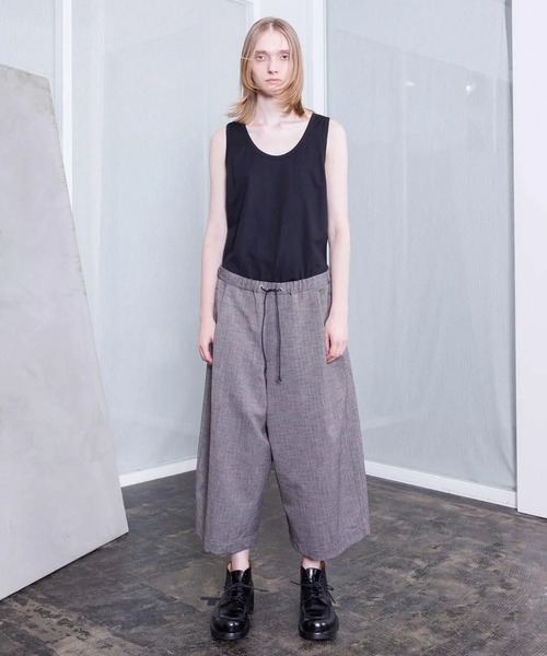 VOAAOV(ヴォアーブ)の「【VOAAOV】TWEED / STRIPE - SET UP Wide Cropped Pants(その他パンツ・メンズ・ネイビー/ブラウン・2/1)」の4枚目の写真