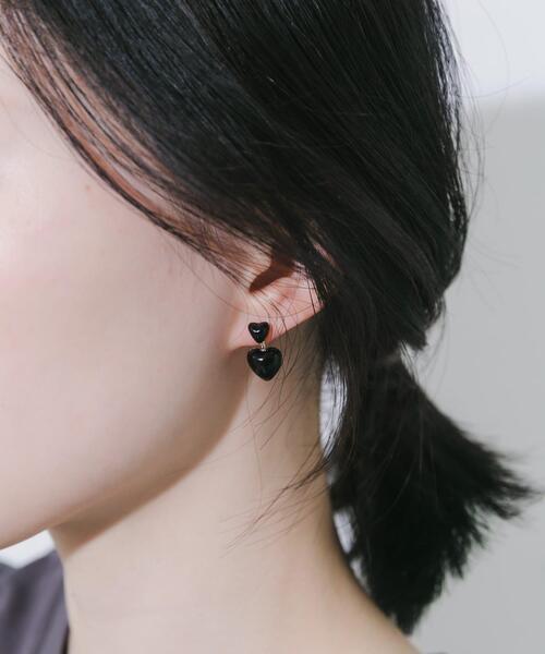 SMELLY(スメリー)の「ダブルハートピアス(ピアス(両耳用)・レディース・ブラック・-)」の5枚目の写真