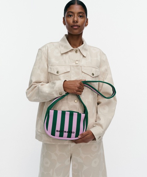 marimekko(マリメッコ)の「【ZOZO限定】Merirosvo / Knitted Crossbody Shoulderbag(ショルダーバッグ・レディース・ブルー/ピンク系その他・FREE)」の2枚目の写真
