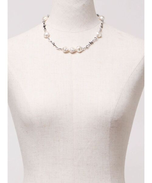 jouetie（ジュエティ）の「ワイヤーライクパールネックレス（ネックレス・レディース・シルバー・FREE）」の6枚目の写真