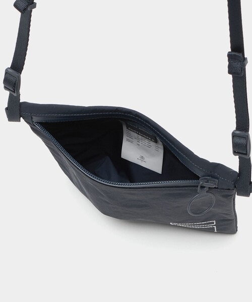 BEAUTY&YOUTH UNITED ARROWS（ビューティーアンドユースユナイテッドアローズ）の「＜BLANKOF＞サコッシュ バッグ 10（ショルダーバッグ・メンズ・ネイビー・FREE）」の9枚目の写真