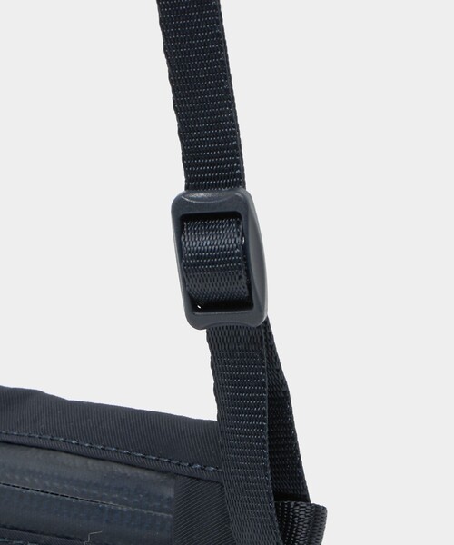 BEAUTY&YOUTH UNITED ARROWS（ビューティーアンドユースユナイテッドアローズ）の「＜BLANKOF＞サコッシュ バッグ 10（ショルダーバッグ・メンズ・ネイビー・FREE）」の13枚目の写真