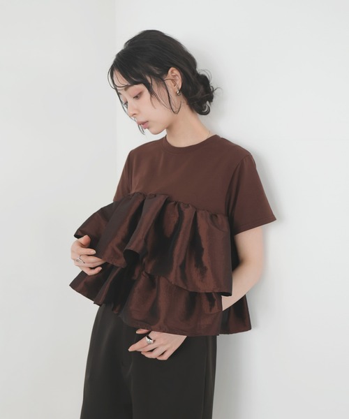 LIAN(リアン)の「シャイニーフリルTシャツ(Tシャツ/カットソー・レディース・ブラウン/ブラック/オフホワイト・FREE)」の15枚目の写真