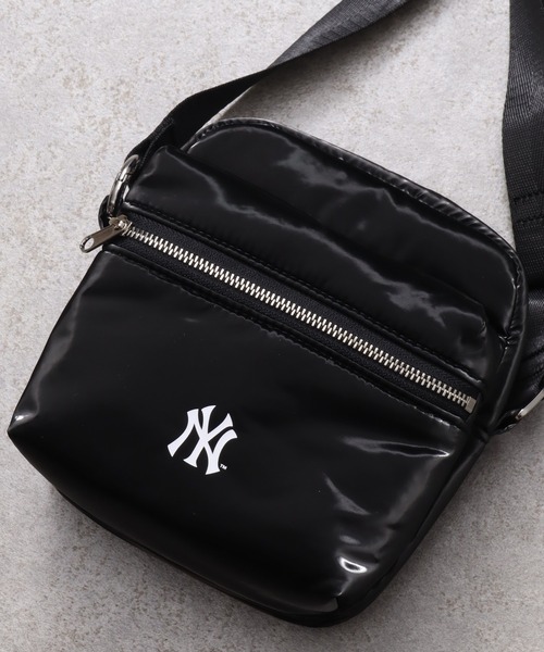 MLB(メジャーリーグベースボール)の「【MLB/メジャーリーグベースボール】MLB ワンポイントロゴ ミニパフショルダーバッグ(ショルダーバッグ・メンズ・ブラック系2/ブラック系3/ブラック系1/シルバー系2/シルバー系1・FREE)」の15枚目の写真