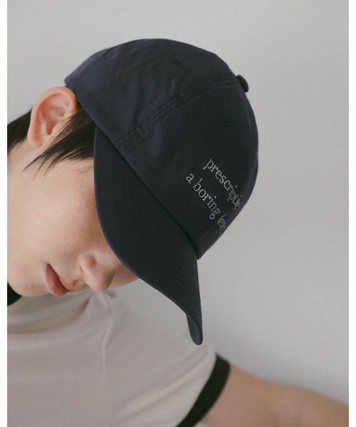 anuke(アンヌーク)の「Drawstring Logo Cap(キャップ・レディース・ネイビー/ブラック・FREE)」の9枚目の写真