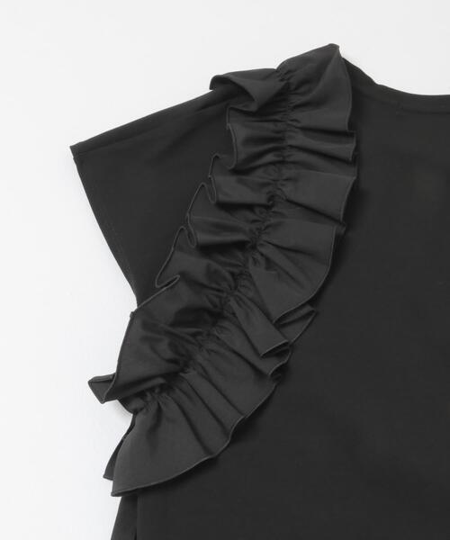 URBAN RESEARCH ROSSO WOMEN(アーバンリサーチ ロッソ)の「フリルドッキングTEEブラウス(Tシャツ/カットソー・レディース・オフホワイト/グレー/ブラック・FREE)」の18枚目の写真