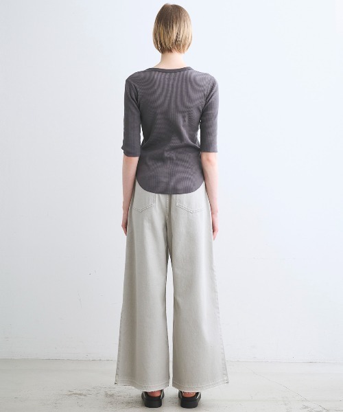 three dots（スリードッツ）の「シャイニー リブジェシカ（Tシャツ/カットソー・レディース・ブラック/アイボリー/チャコール・MEDIUM/SMALL）」の9枚目の写真