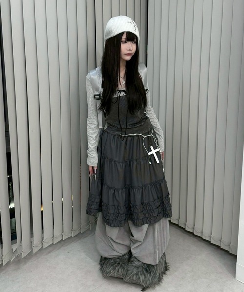 Never mind the XU / Chikashitsu+（ネバーマインド ザ エックスユー / チカシツプラス）の「【nmtc+】bolero tight dot tops / 【エヌエムティーシープラス】ボレロタイトドット長袖Ｔシャツ <着用動画あり>（Tシャツ/カットソー・レディース・グレー/ブラック・ONE SIZE）」の16枚目の写真