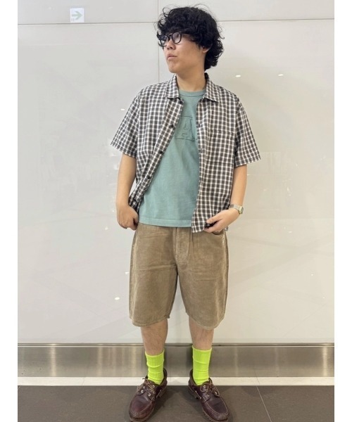 GAP(ギャップ)の「9インチ リラックスフィット コーデュロイ ショートパンツ(その他パンツ・メンズ・ブルー/ブラウン/イエロー・34W/32W/36W/30W/28W)」の5枚目の写真