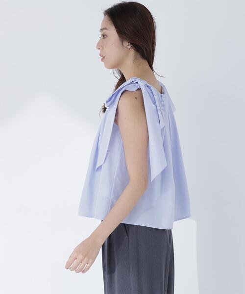 NATURAL BEAUTY BASIC(ナチュラルビューティーベーシック)の「【sweet掲載】【ちょうど、いい服】ときめきリボンブラウス(シャツ/ブラウス・レディース・オフホワイト/ブラック/レッド/ブルー・MEDIUM/SMALL)」の14枚目の写真