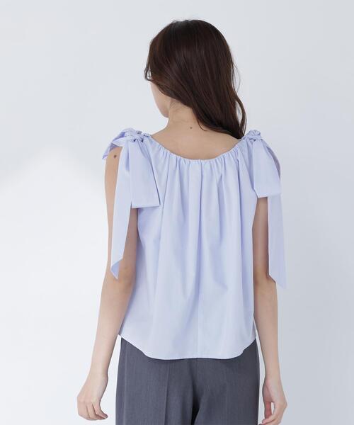 NATURAL BEAUTY BASIC(ナチュラルビューティーベーシック)の「【sweet掲載】【ちょうど、いい服】ときめきリボンブラウス(シャツ/ブラウス・レディース・オフホワイト/ブラック/レッド/ブルー・MEDIUM/SMALL)」の15枚目の写真