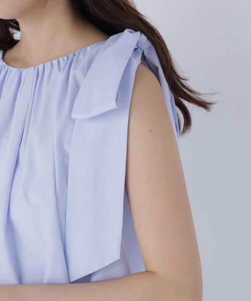NATURAL BEAUTY BASIC(ナチュラルビューティーベーシック)の「【sweet掲載】【ちょうど、いい服】ときめきリボンブラウス(シャツ/ブラウス・レディース・オフホワイト/ブラック/レッド/ブルー・MEDIUM/SMALL)」の17枚目の写真