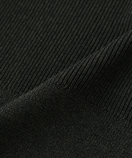 IENA（イエナ）の「PURLAM/プラム AZE Deep-Vneck L/S PO プルオーバー PU126-MPO 05（ニット/セーター・レディース・チャコールグレー・LARGE/MEDIUM）」の7枚目の写真