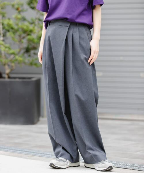 FORK&SPOON(フォークアンドスプーン)の「FORK&SPOON フロントラップパンツ(その他パンツ・レディース・ベージュ/グレー・2/1)」の8枚目の写真