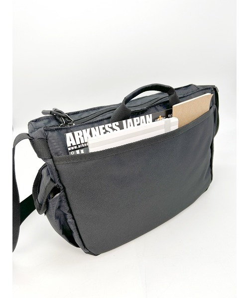 POLOCHAMPS(ポロチャンプス)の「POLOCHAMPS/ポロチャンプス 多機能 横型ショルダーバッグ/B5サイズ対応/リップストップ(ショルダーバッグ・メンズ・ブラック/グレー・FREE)」の14枚目の写真