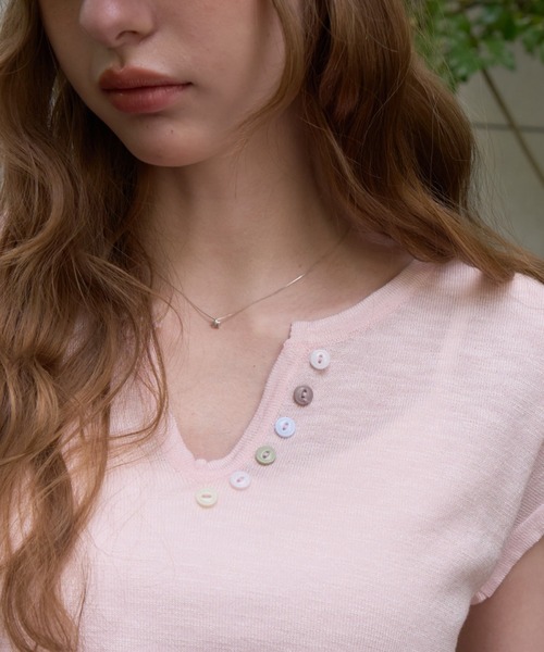 Birthday room(バースデイルーム)の「アソートボタンVネックT/Assorted Button V-Neck T-Shirt(Tシャツ/カットソー・レディース・ホワイト/ピンク/ライトブルー・FREE)」の20枚目の写真