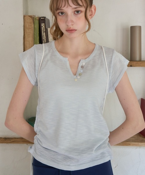 Birthday room(バースデイルーム)の「アソートボタンVネックT/Assorted Button V-Neck T-Shirt(Tシャツ/カットソー・レディース・ホワイト/ピンク/ライトブルー・FREE)」の16枚目の写真