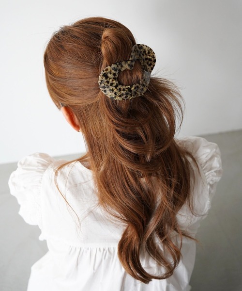 SANSeLF(サンセルフ)の「【SANSeLF】ハートニュアンスヘアクリップ saa26s054(バレッタ/ヘアクリップ・レディース・マルチ/ブラック・FREE)」の6枚目の写真