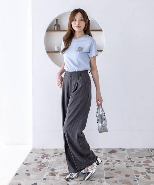 CLEAR BASIC（クリアベーシック）の「【4色展開】ビジューロゴTシャツ［骨格ストレート／きれいめ／シンプル／大人カジュアル／フェミニン］（Tシャツ/カットソー・レディース・サックスブルー/グレー/オフホワイト/ブラック・F）」の19枚目の写真