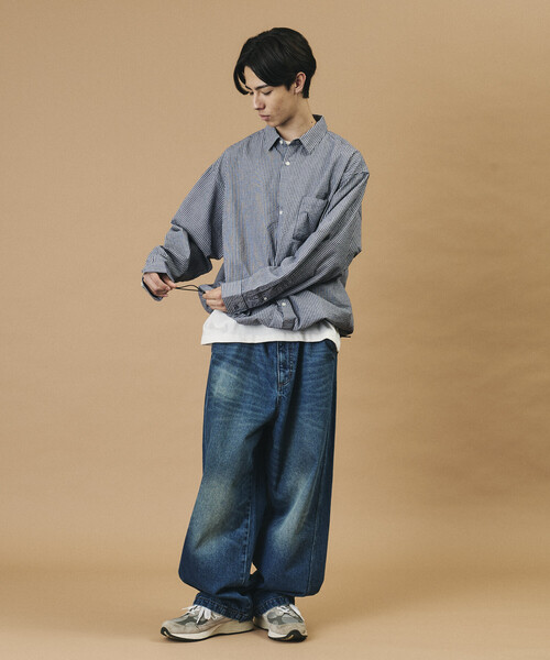 FREAK'S STORE（フリークスストア）の「FREAK'S STORE for BEACH & FES シアサッカー スピンドル レギュラーカラー ロングスリーブシャツ（シャツ/ブラウス・メンズ・ホワイト/ブルー/ブラウン・MEDIUM/LARGE）」の4枚目の写真