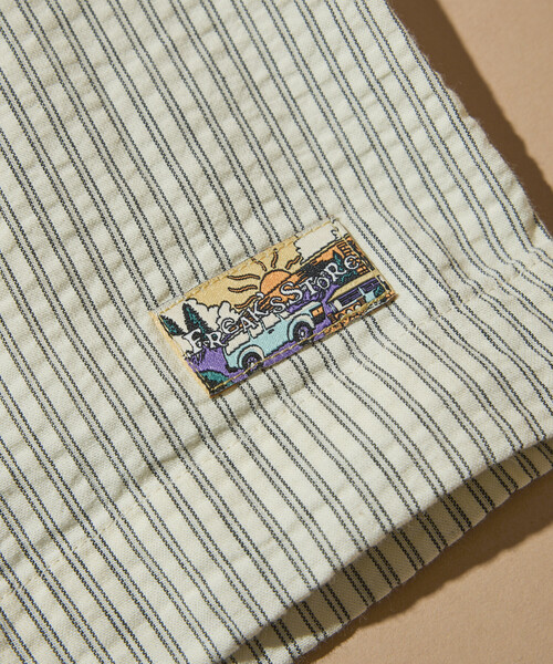 FREAK'S STORE（フリークスストア）の「FREAK'S STORE for BEACH & FES シアサッカー スピンドル レギュラーカラー ロングスリーブシャツ（シャツ/ブラウス・メンズ・ホワイト/ブルー/ブラウン・MEDIUM/LARGE）」の11枚目の写真
