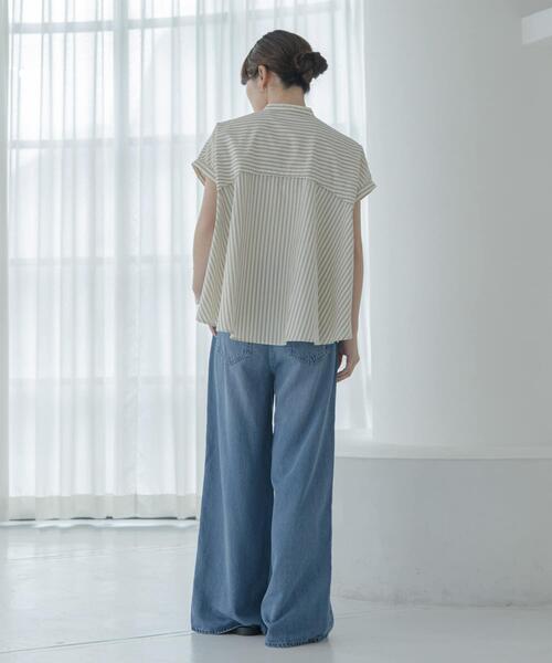 URBAN RESEARCH Sonny Label(アーバンリサーチサニーレーベル)の「『WEB限定』バンドカラーフリルストライプ半袖シャツ(シャツ/ブラウス・レディース・ブルー系その他/ブラウン系その他/ホワイト系その他・FREE)」の18枚目の写真
