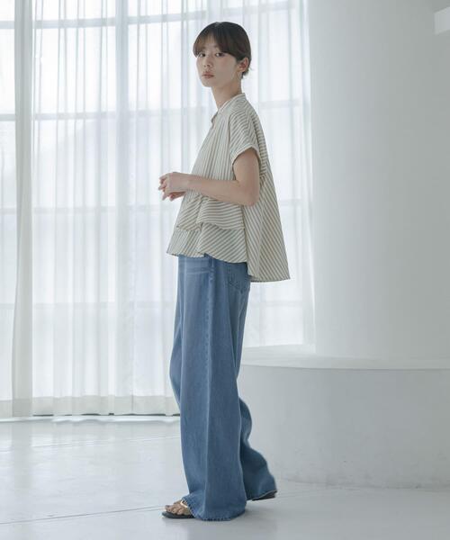 URBAN RESEARCH Sonny Label(アーバンリサーチサニーレーベル)の「『WEB限定』バンドカラーフリルストライプ半袖シャツ(シャツ/ブラウス・レディース・ブルー系その他/ブラウン系その他/ホワイト系その他・FREE)」の19枚目の写真